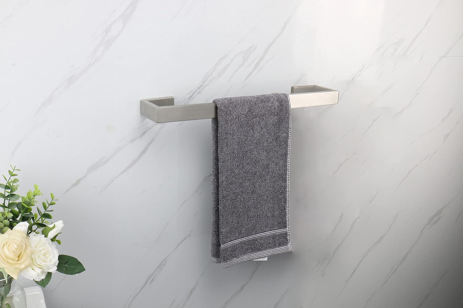 Heavy-duty wall-mounted towel rack - Image 2