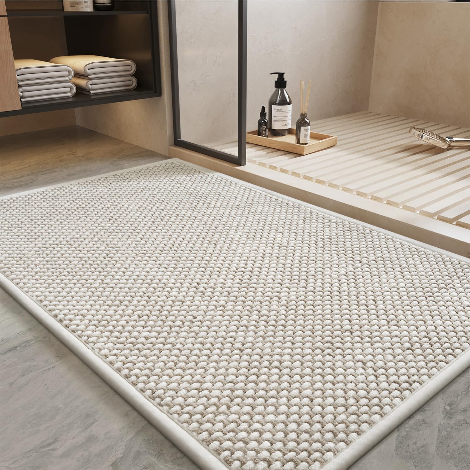 Beige and Cream Chenille Bath Mat